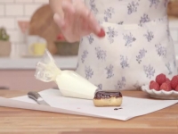 Baking It Easy 2020 S01E01 480p x264-mSD EZTV