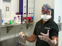 Botched S07E06 480p x264-mSD EZTV