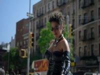 Broad City S05E03 480p x264-mSD [eztv]