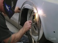 Full Custom Garage S05E03 480p x264-mSD [eztv]