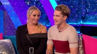 Strictly It Takes Two S17E09 720p WEB h264-PFa [eztv]
