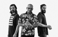 Thirty Seconds to Mars - 2018 - America (HDtracks) [FLAC@96khz24bit] (miok) [WWRG]