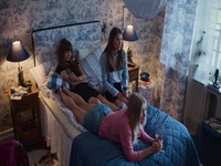 Barracuda Queens S01E02 480p x264-mSD EZTV