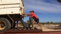 Outback Opal Hunters S03E01 WEB x264-LiGATE [eztv]