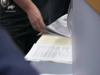 Animal Cops Houston S06E02 480p x264-mSD [eztv]