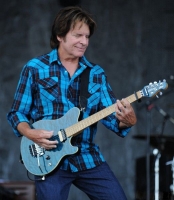 John Fogerty (CCR) - The Long Road Home In Concert (2006) [SomeLikeItHot]