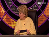 QI S21E08 480p x264-mSD EZTV