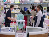 Superstore S06E04 480p x264-mSD EZTV Superstore S06E04 480p x264-mSD EZTV
