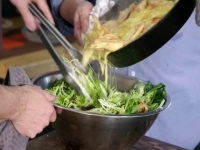 Guys Ranch Kitchen S03E06 Rustic Elegance 480p x264-mSD [eztv]
