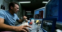 Feed (2005) [480p/HEVC/x265] [h3llg0d]