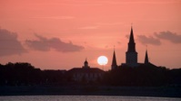 Leverage Redemption S01E05 1080p WEB H264-EXPLOIT EZTV