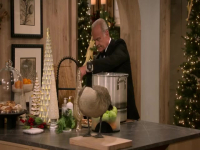 Frasier 2023 S01E10 480p x264-mSD EZTV