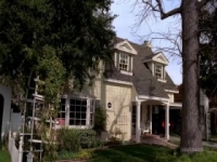 Beef House S01E05 Bus Driver 480p x264-mSD [eztv]