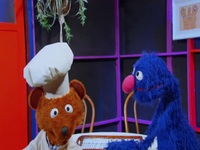 The NotTooLate Show With Elmo S02E15 480p x264-mSD EZTV