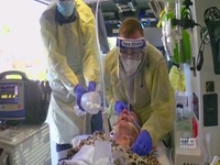Paramedics S03E05 480p x264-mSD EZTV