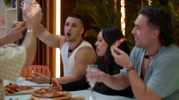 Aussie Shore S01E02 720p HEVC x265-MeGusta EZTV