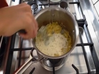 Nadias Comfort Kitchen S01E02 480p x264-mSD [eztv]