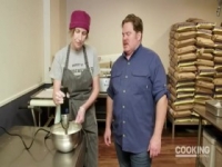 Man v Food S07E22 480p x264-mSD [eztv]