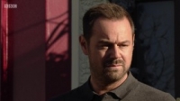 EastEnders 2018 12 18 720p WEB h264-KOMPOST [eztv]