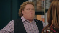 Kenan S02E06 Workaholic 720p HEVC x265-MeGusta EZTV