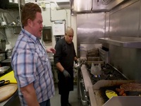 Man v Food S11E04 480p x264-mSD EZTV