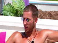 Love Island S09E38 480p x264-mSD EZTV