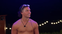 Aussie Shore S01E01 720p HEVC x265-MeGusta EZTV Aussie Shore S01E01 720p HEVC x265-MeGusta EZTV