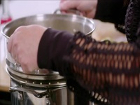 Trishas Southern Kitchen S17E01 Backyard Concert 480p x264-mSD EZTV