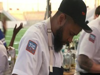 Top Chef S19E02 480p x264-mSD EZTV