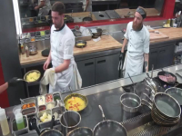 Hells Kitchen US S22E14 480p x264-mSD EZTV