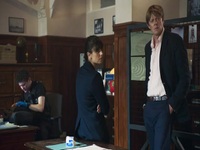 Beyond Paradise S01E04 480p x264-mSD EZTV