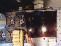 The Chef Show S01E01 480p x264-mSD [eztv]