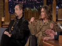 Jimmy Fallon 2018 11 28 Ice T 480p x264-mSD [eztv]