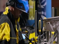 Metal Shop Masters S01E01 480p x264-mSD EZTV