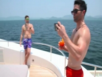 Below Deck S07E15 480p x264-mSD [eztv]