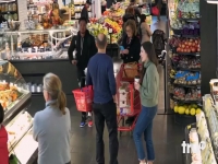 Impractical Jokers S09E01 480p x264-mSD EZTV Impractical Jokers S09E01 480p x264-mSD EZTV
