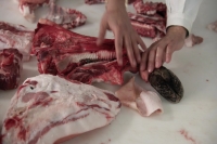 Salt Fat Acid Heat S01E01 WEB X264-AMRAP [eztv]