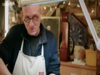 The Repair Shop S02E07 480p x264-mSD [eztv]