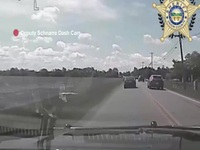 Body Cam S04E08 480p x264-mSD EZTV Body Cam S04E08 480p x264-mSD EZTV