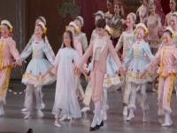 On Pointe S01E06 480p x264-mSD EZTV On Pointe S01E06 480p x264-mSD EZTV
