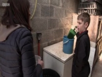 Home Ground S08E03 INTERNAL 480p x264-mSD [eztv]