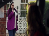 Finding Alice S01E05 480p x264-mSD EZTV Finding Alice S01E05 480p x264-mSD EZTV