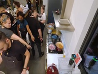 Top Chef S20E05 480p x264-mSD EZTV