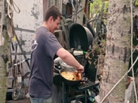 Rust Valley Restorers S02E04 480p x264-mSD [eztv]