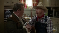 Modern Family S08E07 HDTV x264-FLEET[eztv]