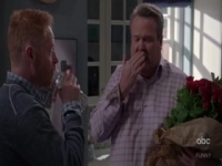 Modern Family S10E09 480p x264-mSD [eztv]