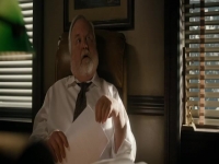 Goliath S03E07 480p x264-mSD [eztv]