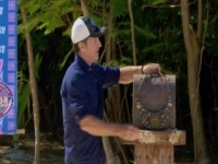 Survivor S40E11 iNTERNAL 480p x264-mSD [eztv]