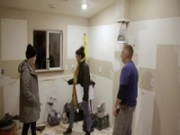 Unsellable Houses S01E09 Split-level Struggle 480p x264-mSD [eztv]
