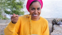 Nadiya Bakes s01e03 720p MP4 + subs BigJ0554